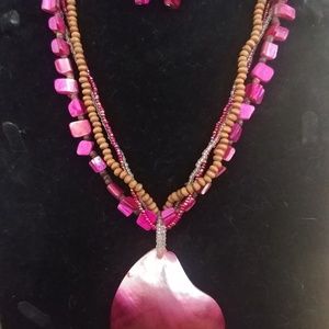 Large shell necklace /earring set